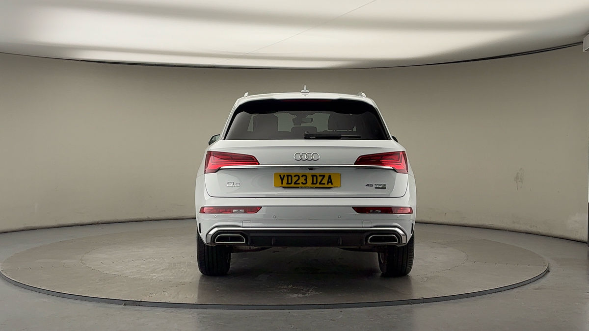 Audi Q5 Image 4