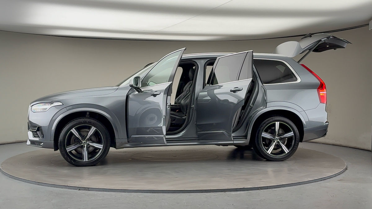 More views of Volvo XC90