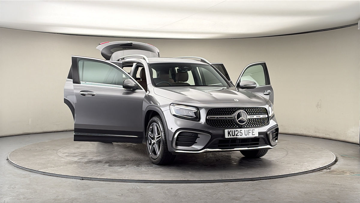 More views of Mercedes-Benz GLB