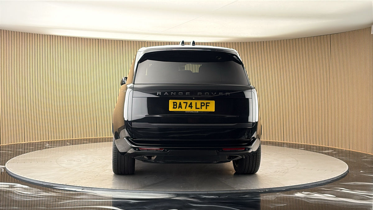 More views of Land Rover Range Rover