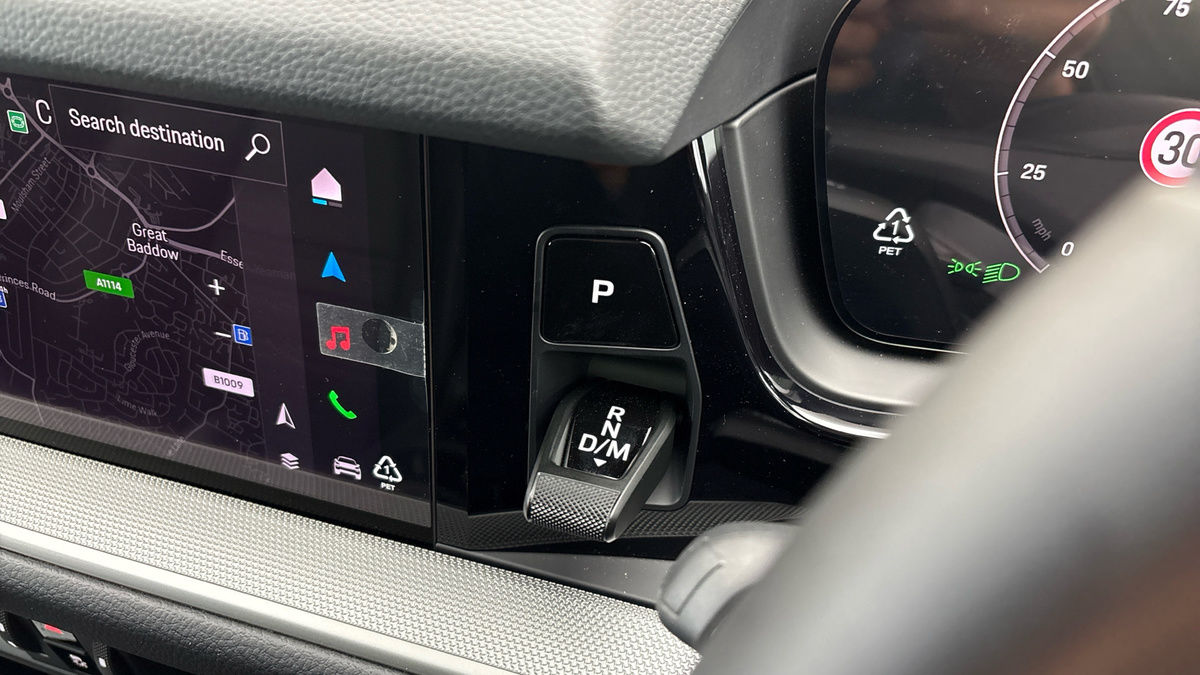 Porsche Cayenne Image 30