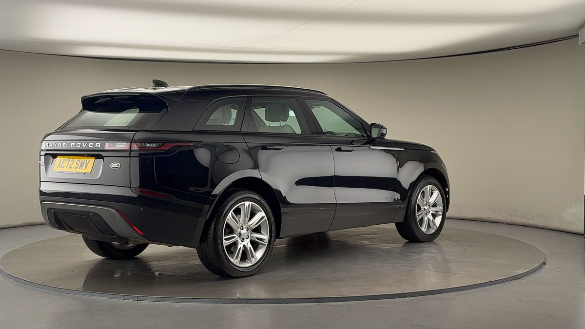 Land Rover Range Rover Velar Image 21