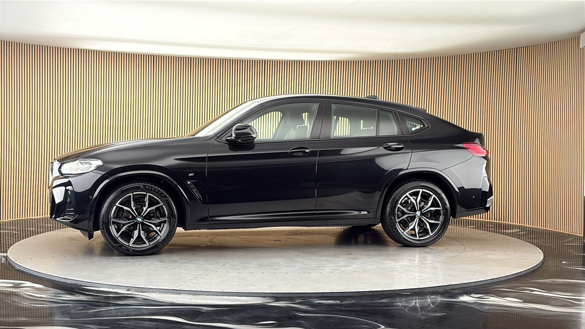 More views of BMW X4