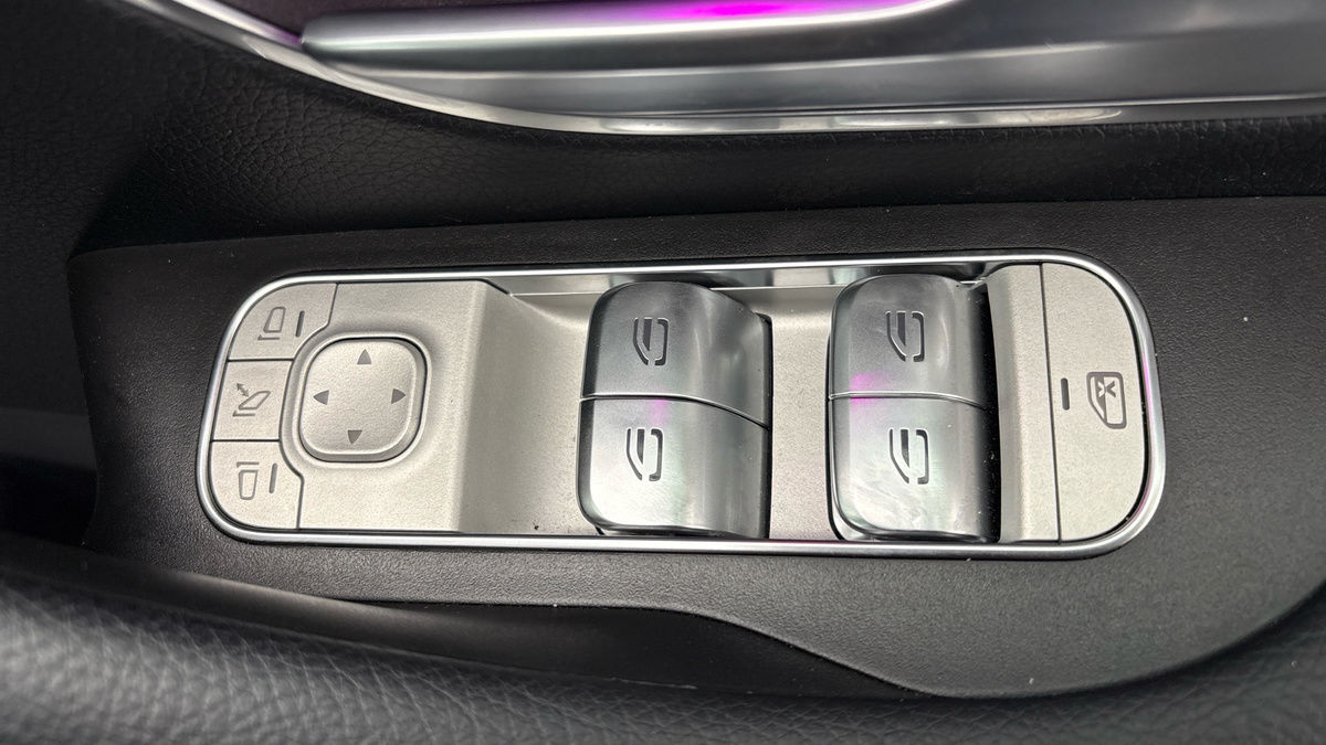 Mercedes-Benz GLE Image 29