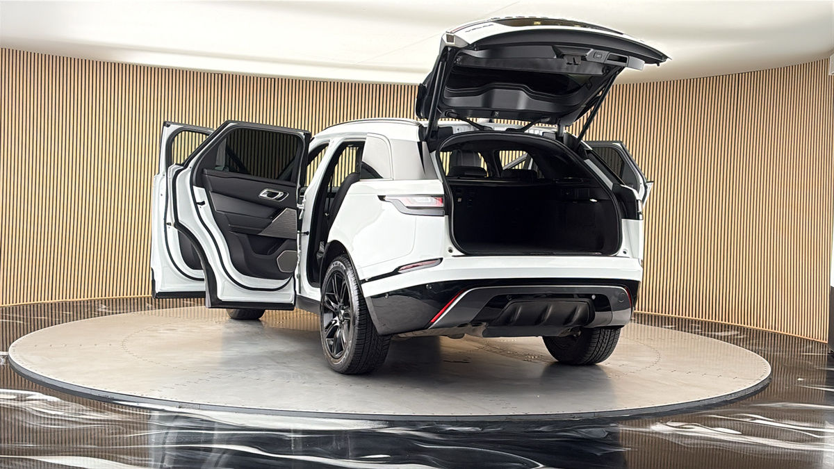 More views of Land Rover Range Rover Velar