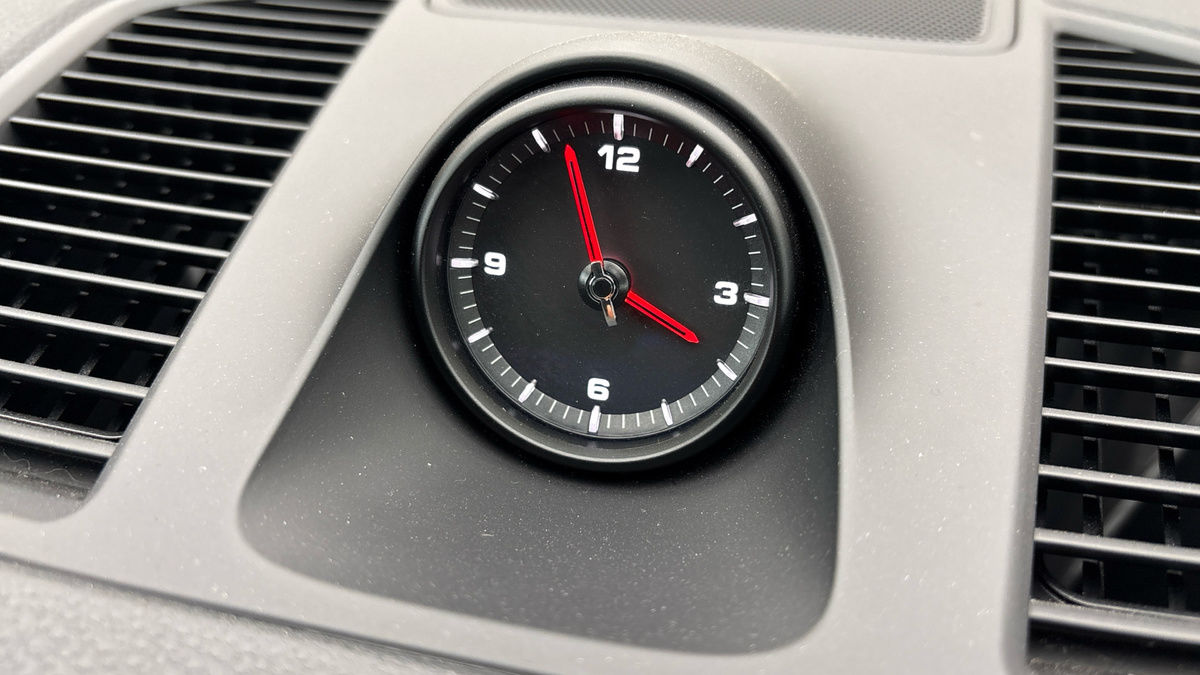 Porsche Cayenne Image 25
