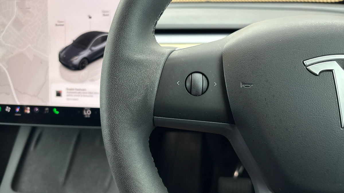 Tesla Model Y Image 13