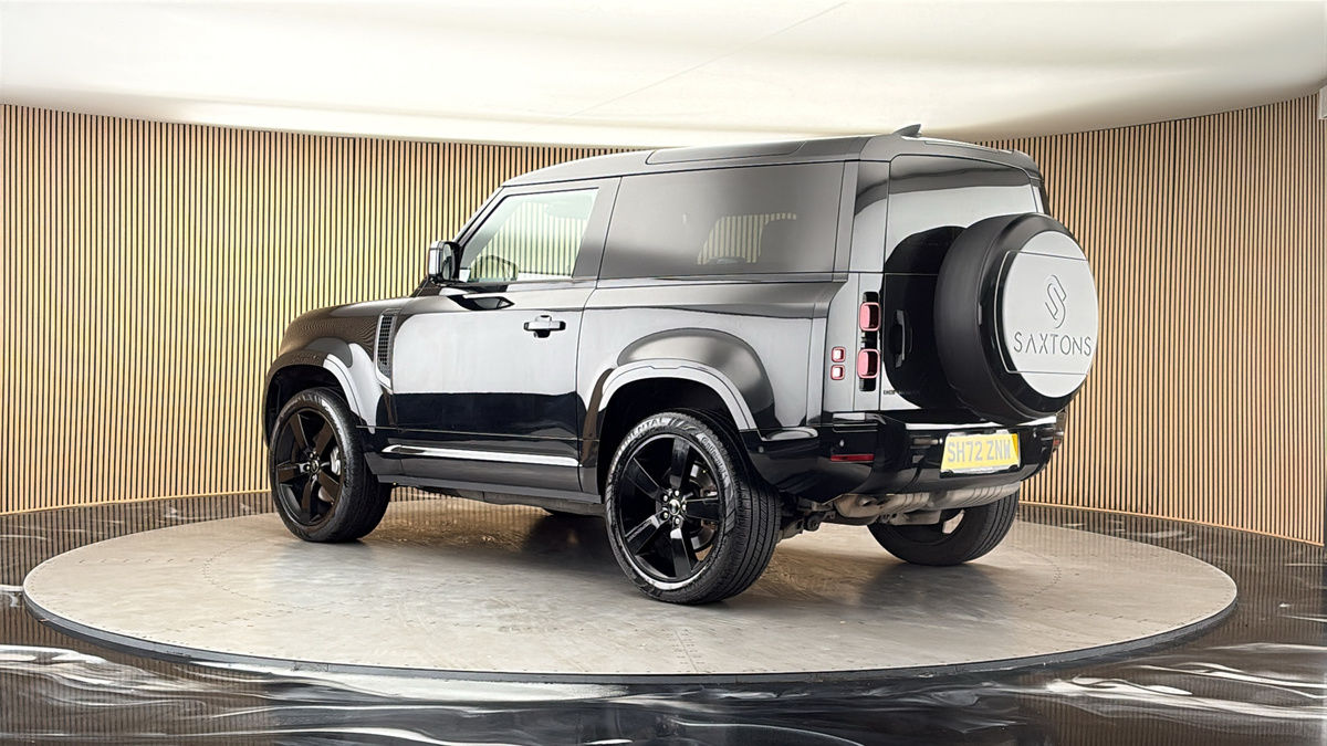 More views of Land Rover Defender 90