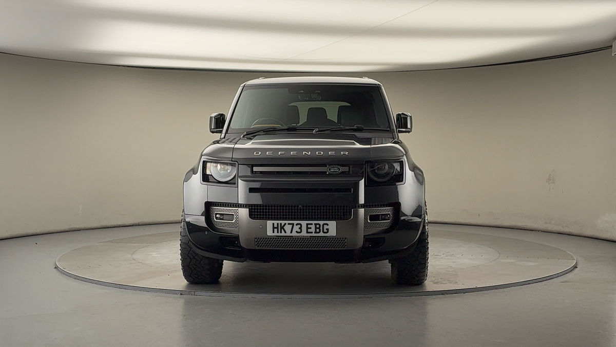 Land Rover Defender 130 Image 3