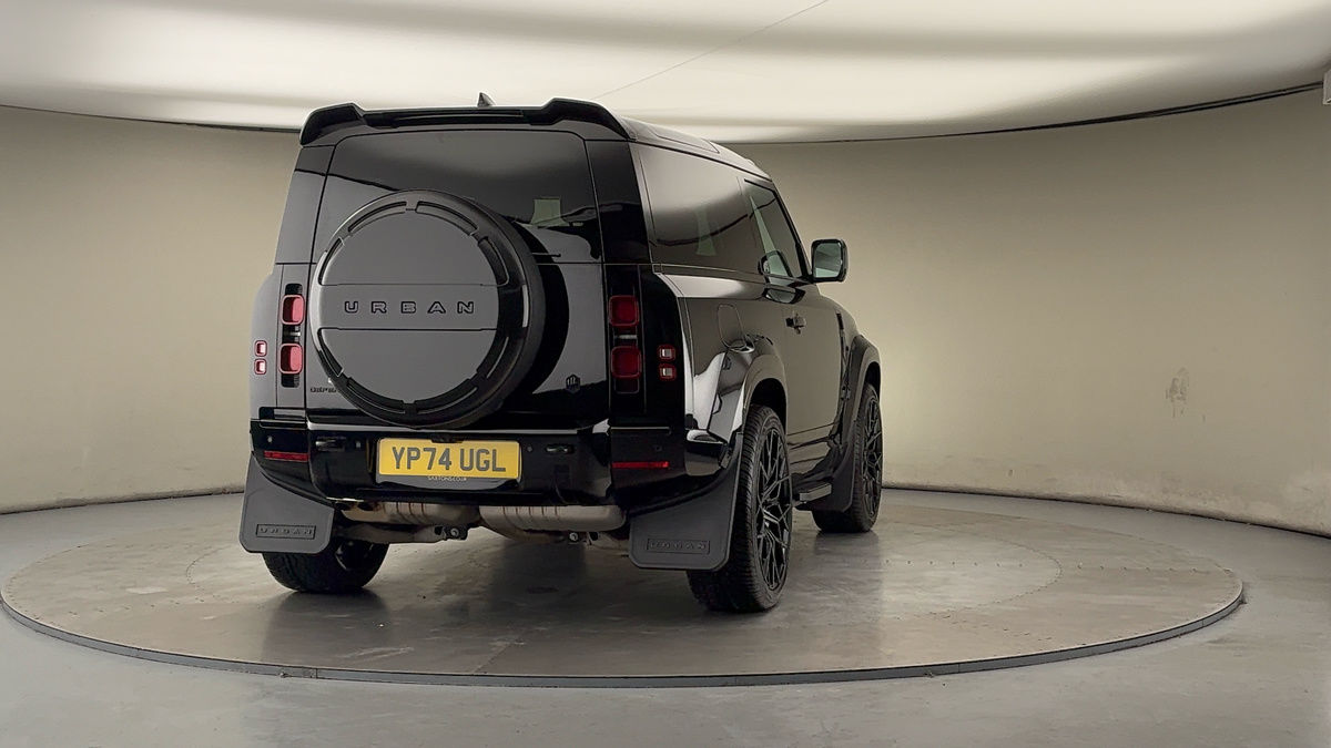 More views of Land Rover Defender 90