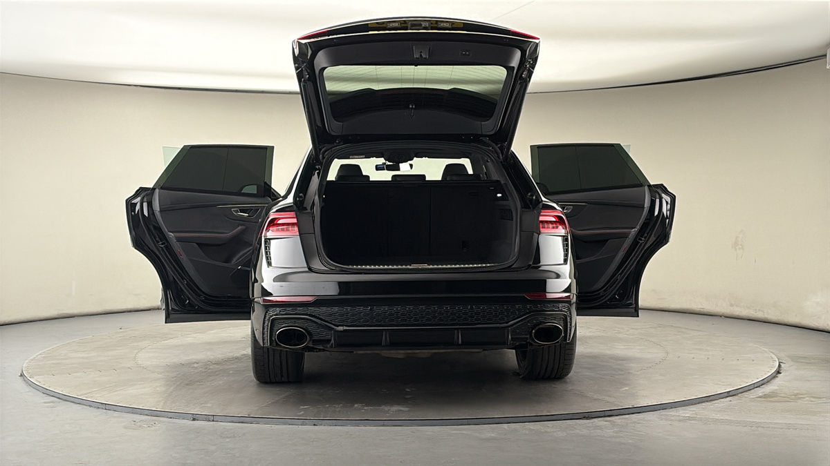 More views of Audi RSQ8