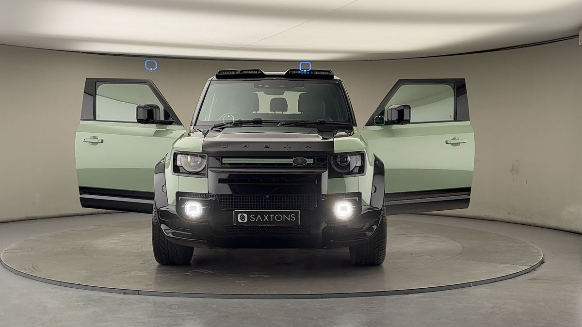 More views of Land Rover Defender 90