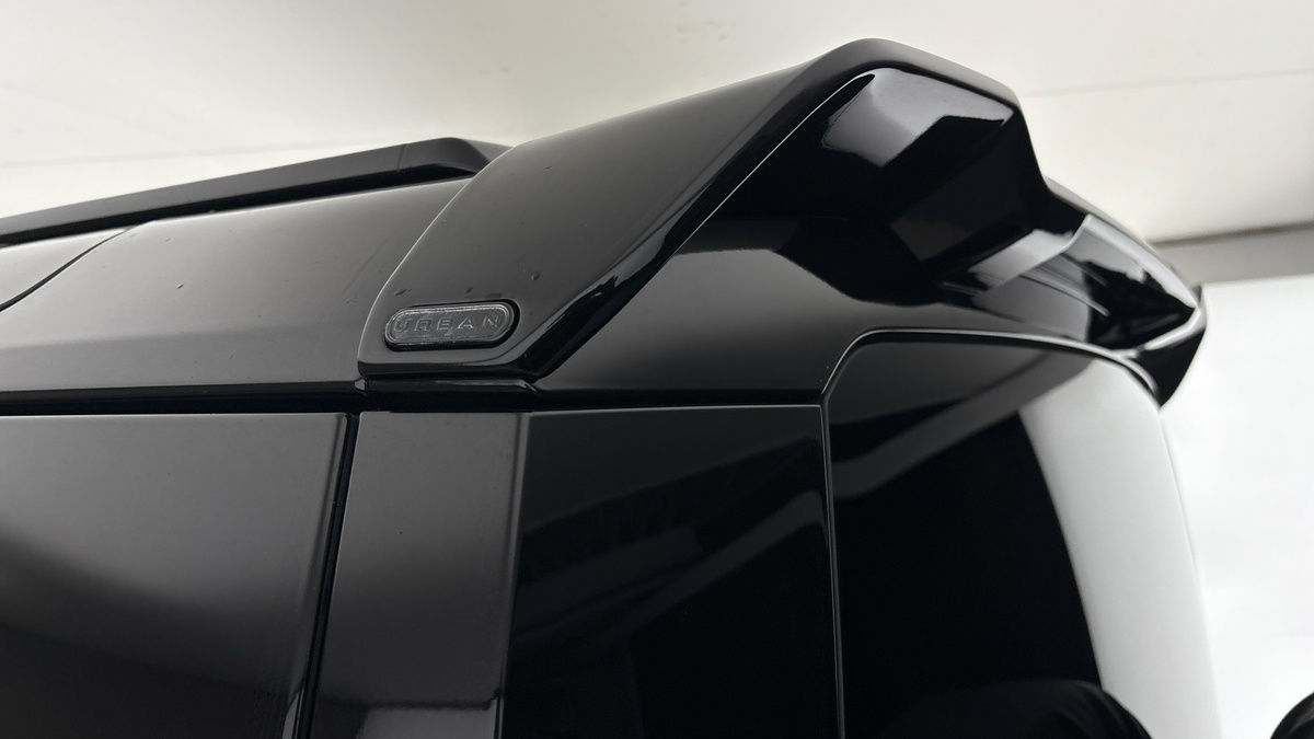 Land Rover Defender 110 Urban Image 30