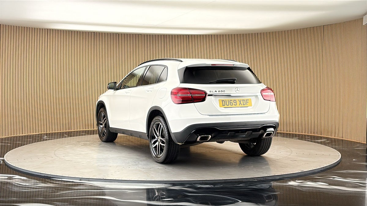 More views of Mercedes-Benz GLA