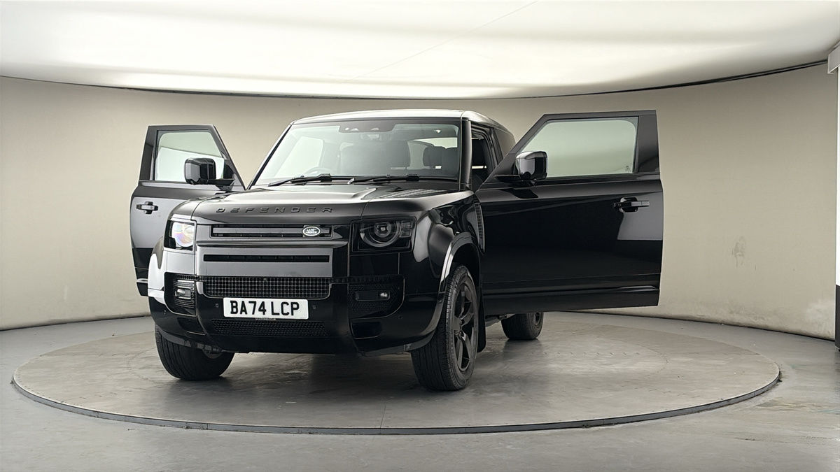 More views of Land Rover Defender 90