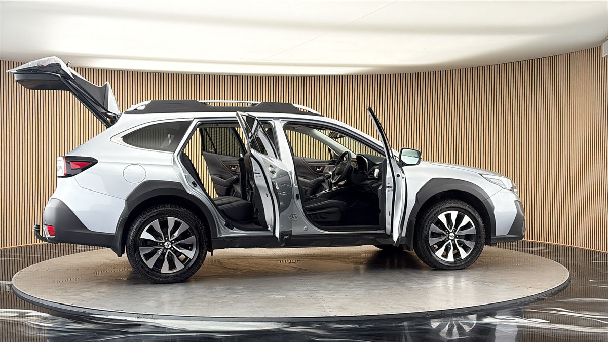 More views of Subaru Outback