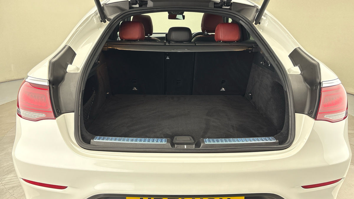 Mercedes-Benz GLC Image 11