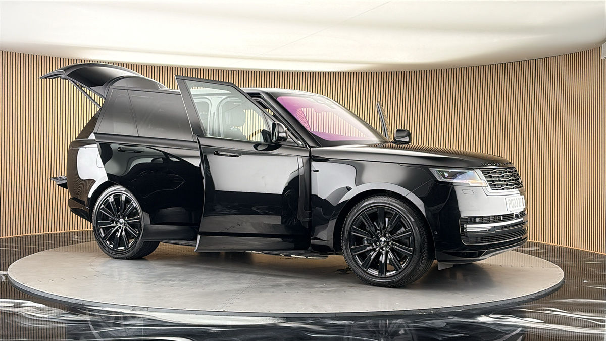 More views of Land Rover Range Rover