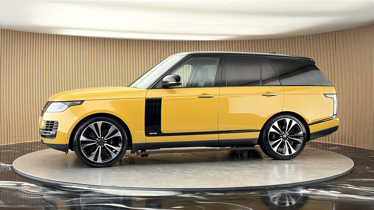 More views of Land Rover Range Rover