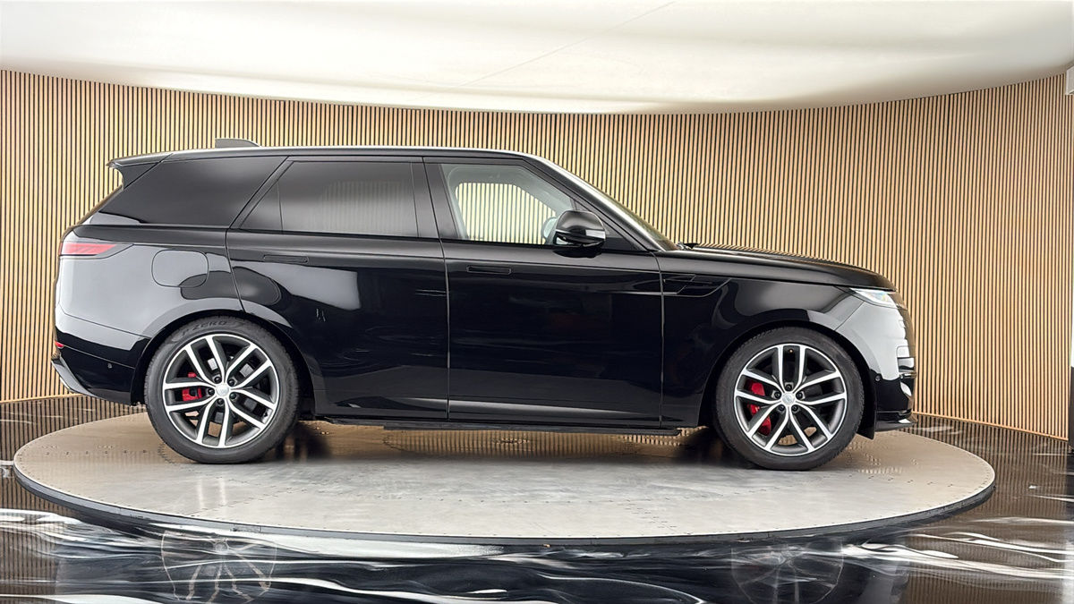 Land Rover Range Rover Sport Image 16