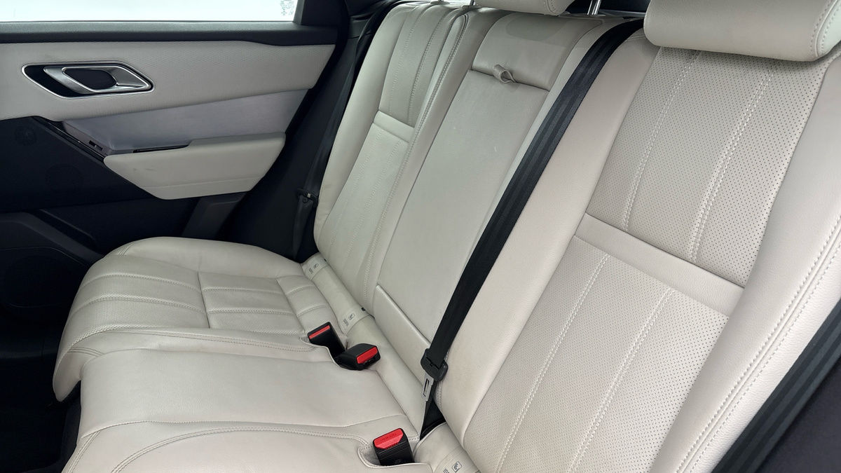 Land Rover Range Rover Velar Image 8
