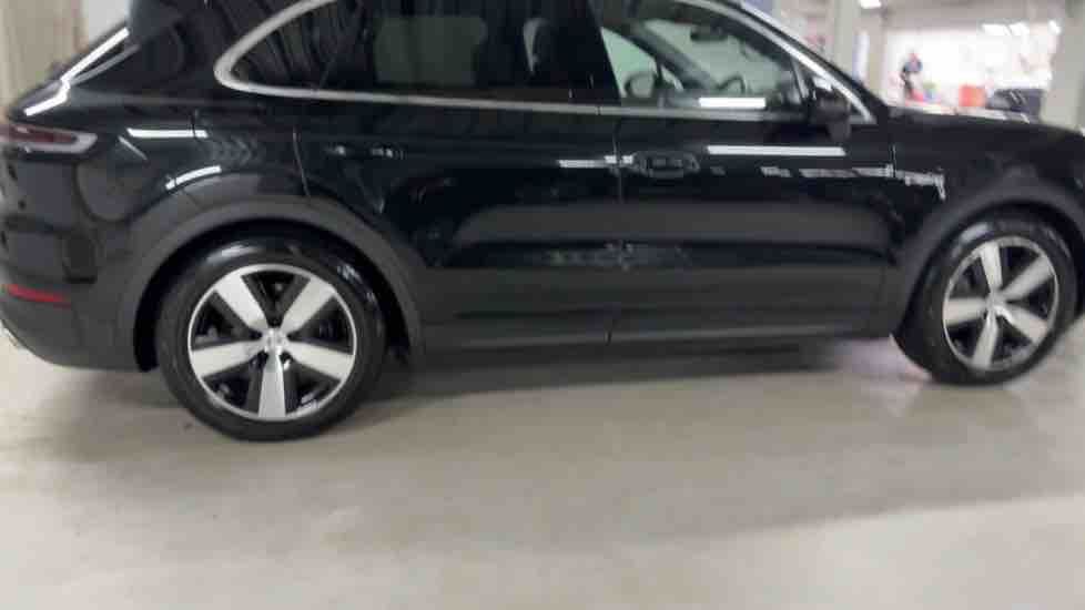 More views of Porsche Cayenne