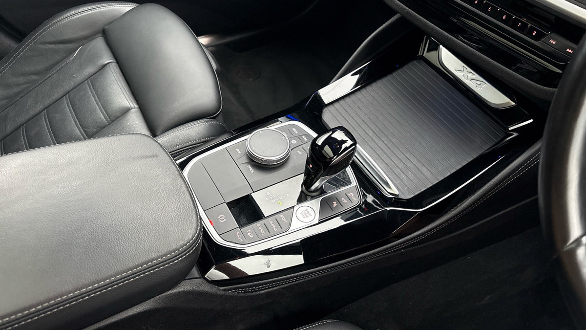 BMW X4 Image 18