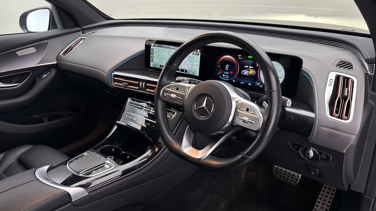 Mercedes-Benz EQC Image 6