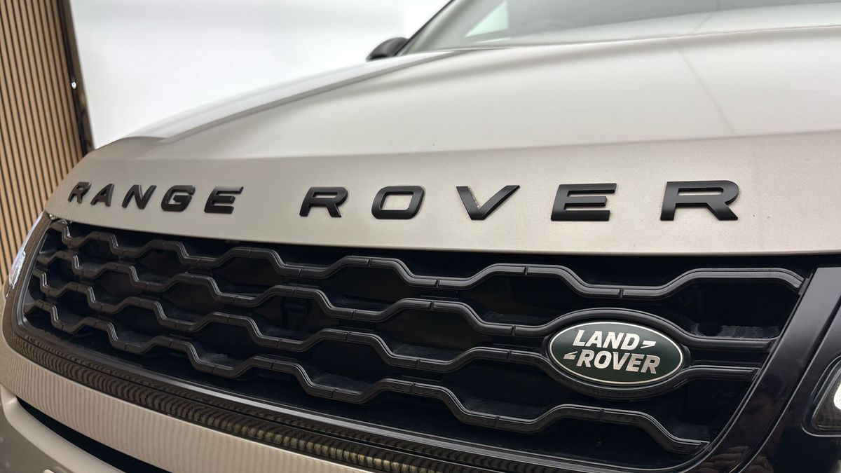 Land Rover Range Rover Evoque Image 24