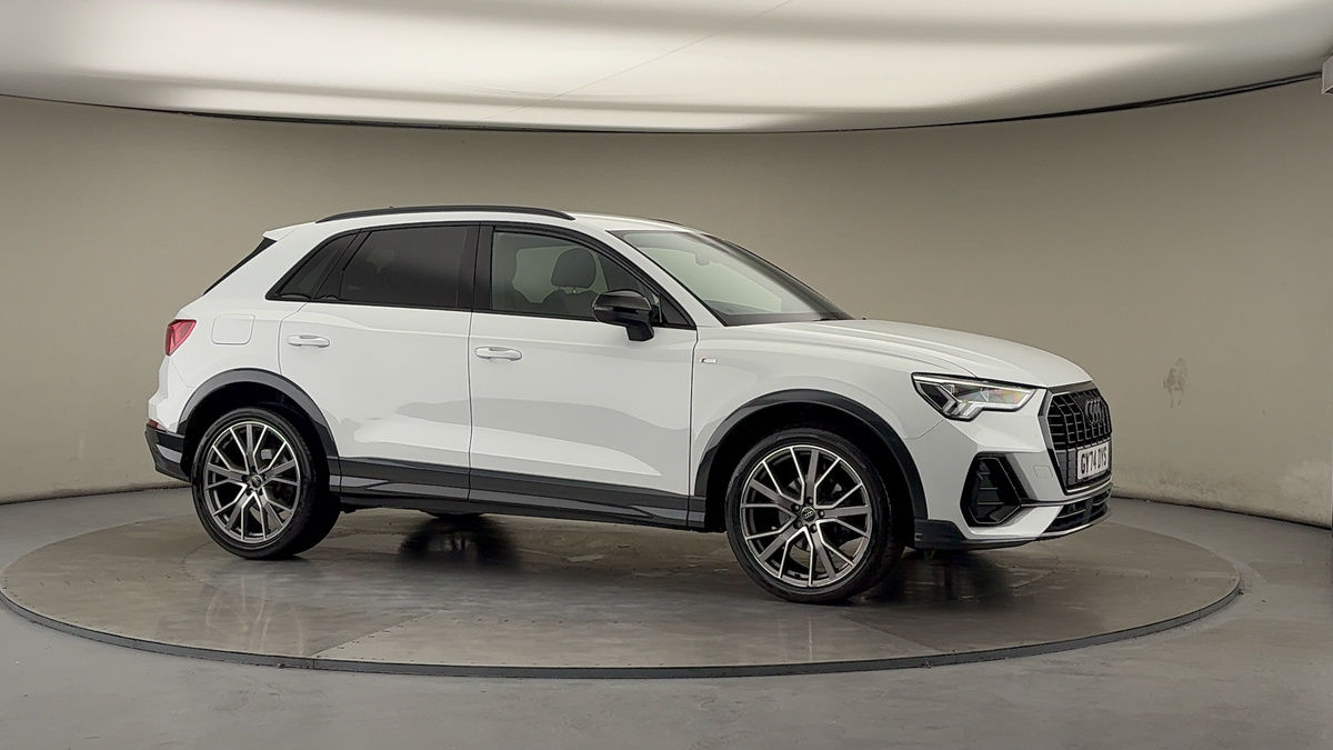 More views of Audi Q3