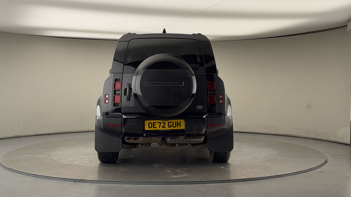 Land Rover Defender 110 Image 4