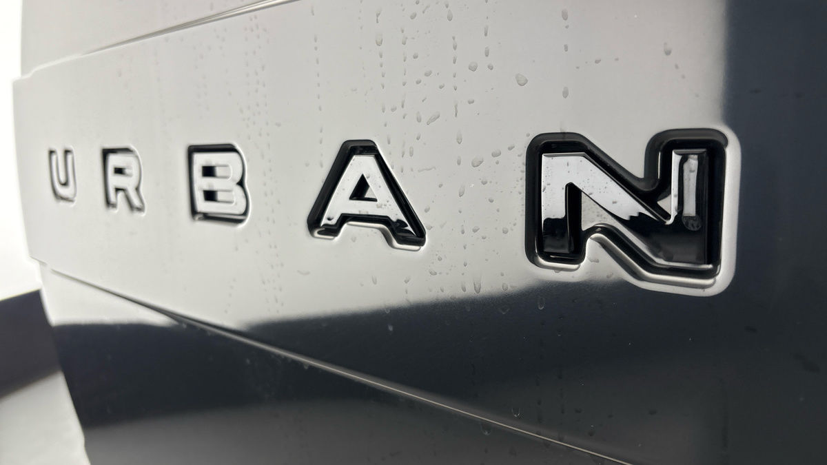 Land Rover Defender 110 Urban Image 32