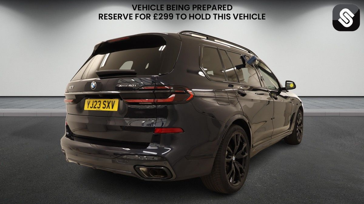 BMW X7 Image 4