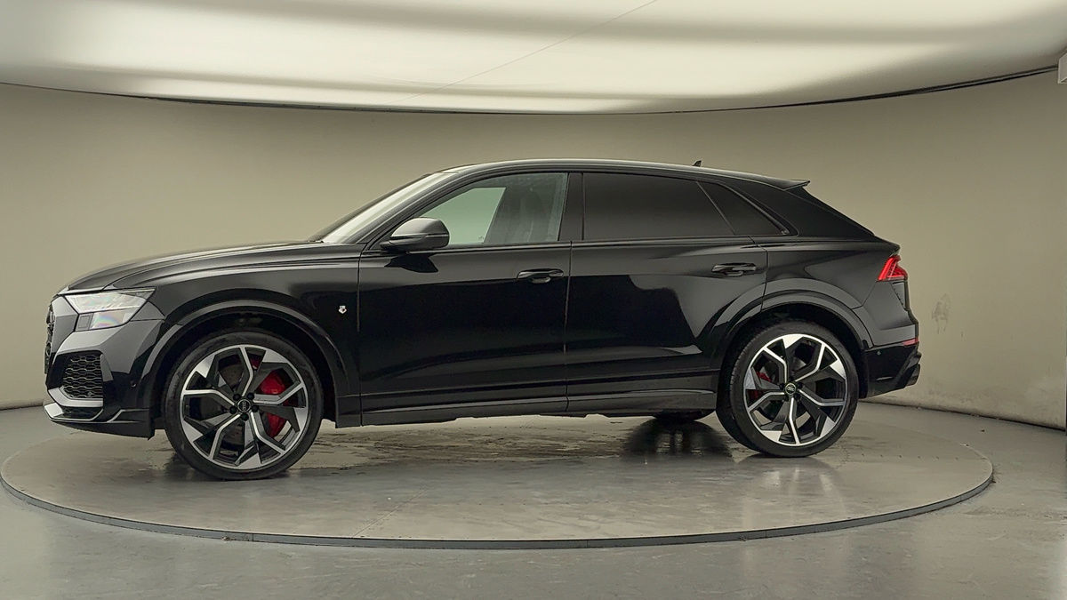 More views of Audi RSQ8