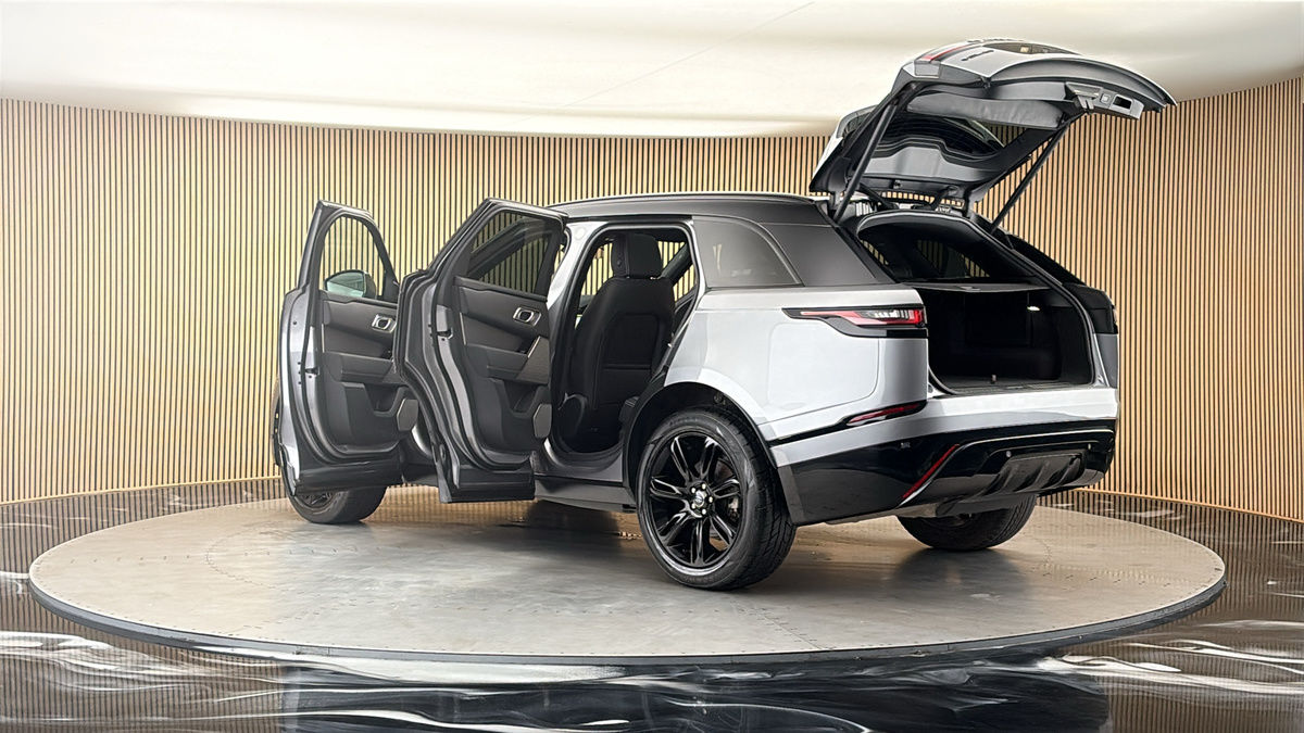 More views of Land Rover Range Rover Velar