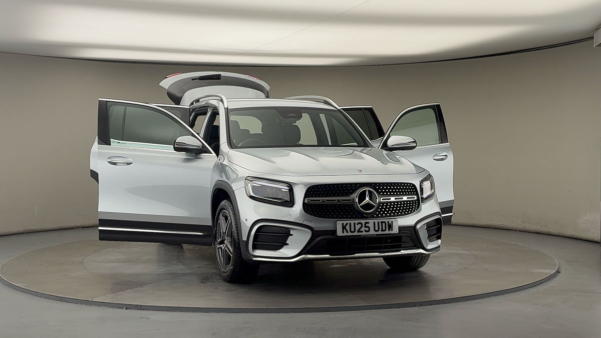 More views of Mercedes-Benz GLB