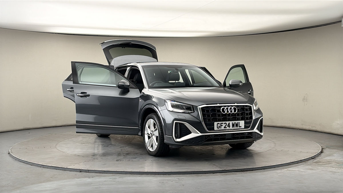 More views of Audi Q2