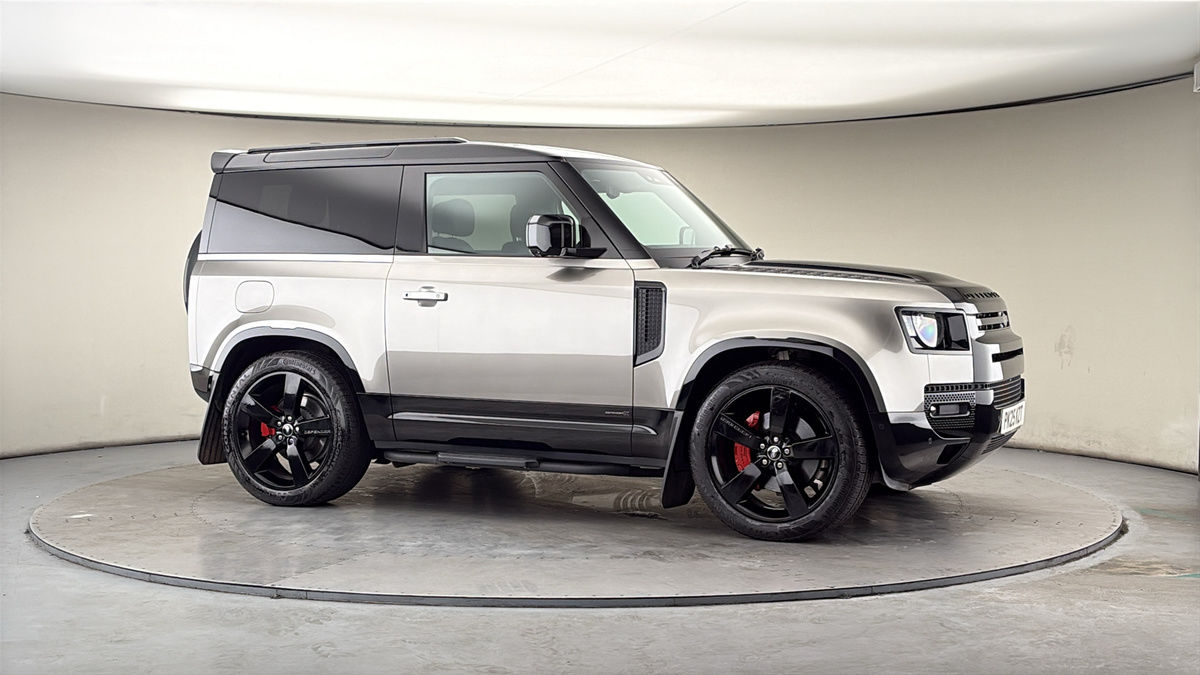 More views of Land Rover Defender 90