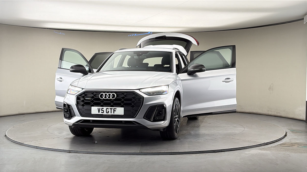 More views of Audi Q5