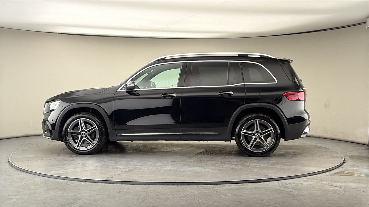 More views of Mercedes-Benz GLB