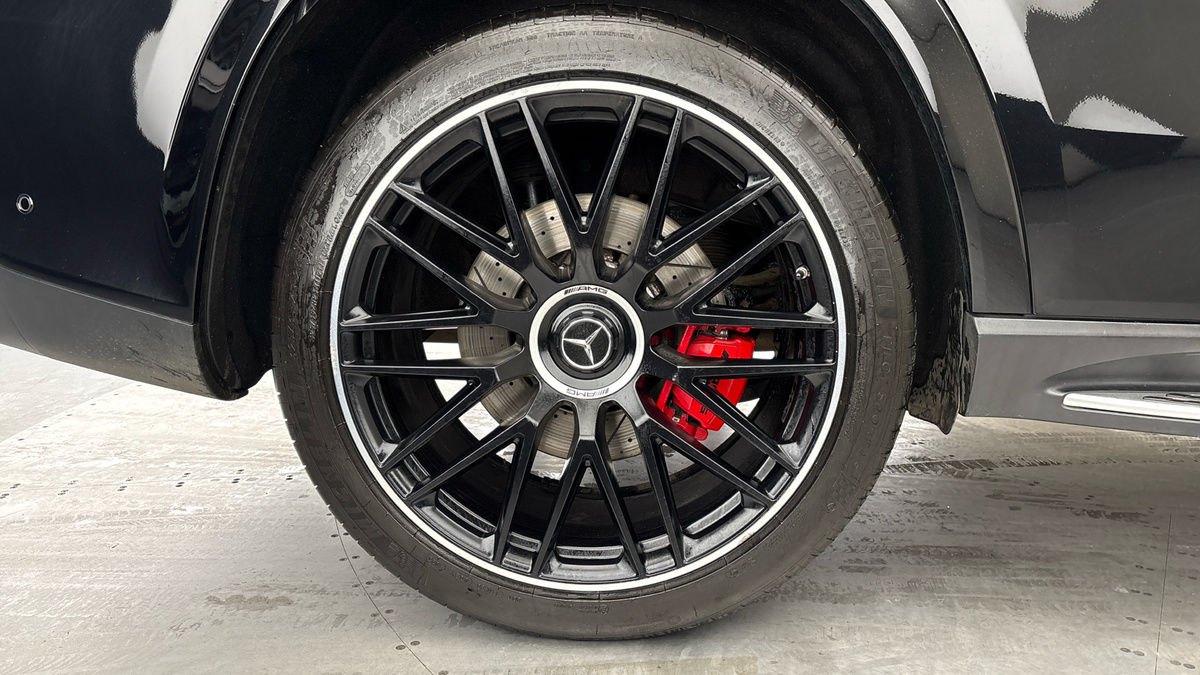 Mercedes-Benz GLS Image 10