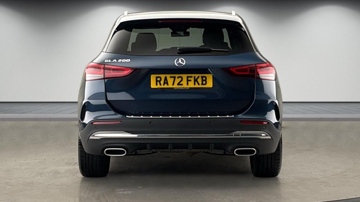 Mercedes-Benz GLA Image 4