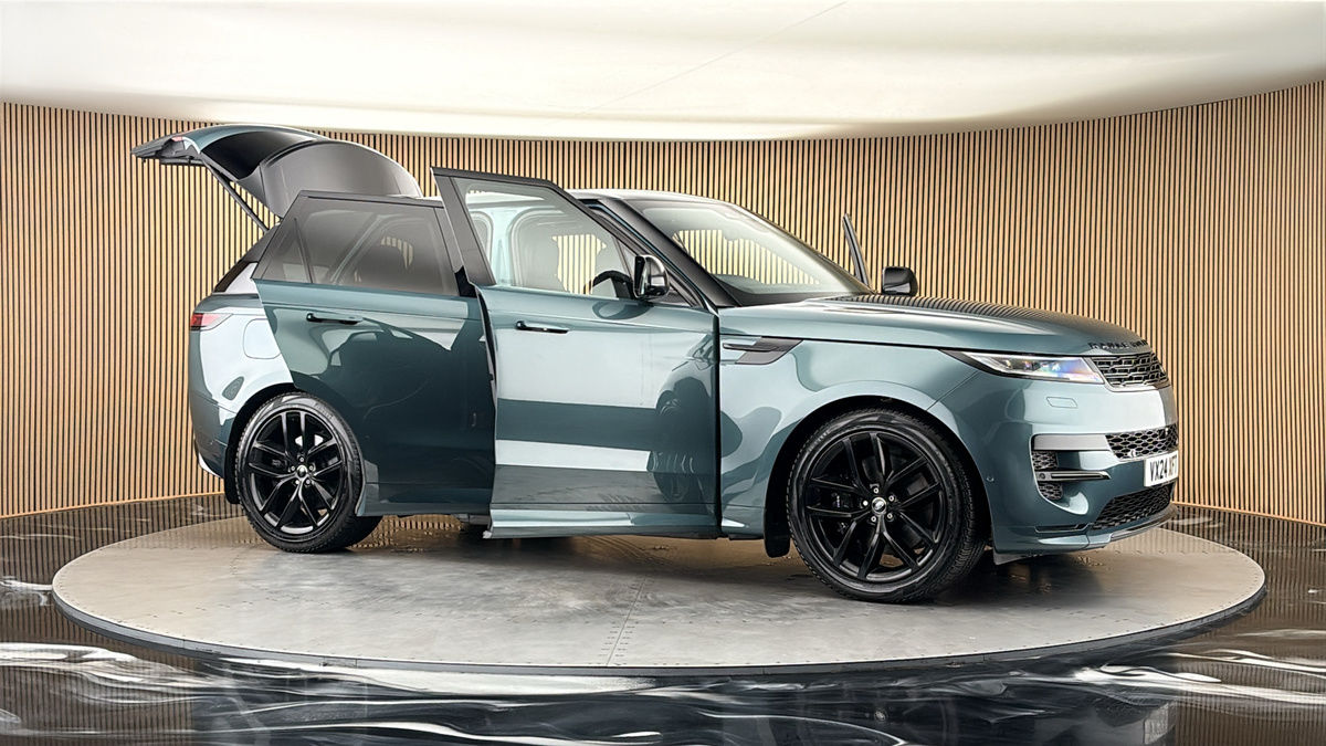 More views of Land Rover Range Rover Sport