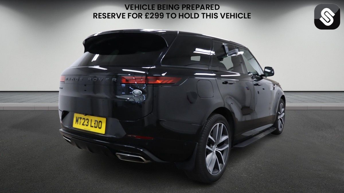 Land Rover Range Rover Sport Image 4