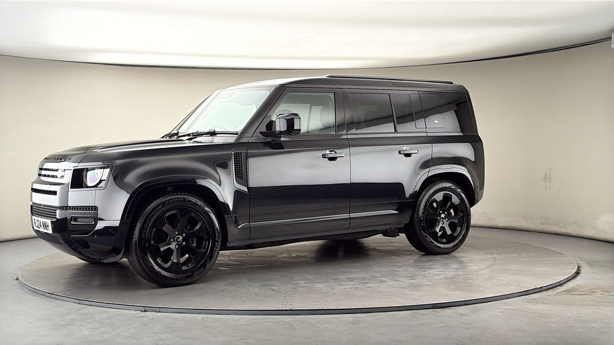 More views of Land Rover Defender 110