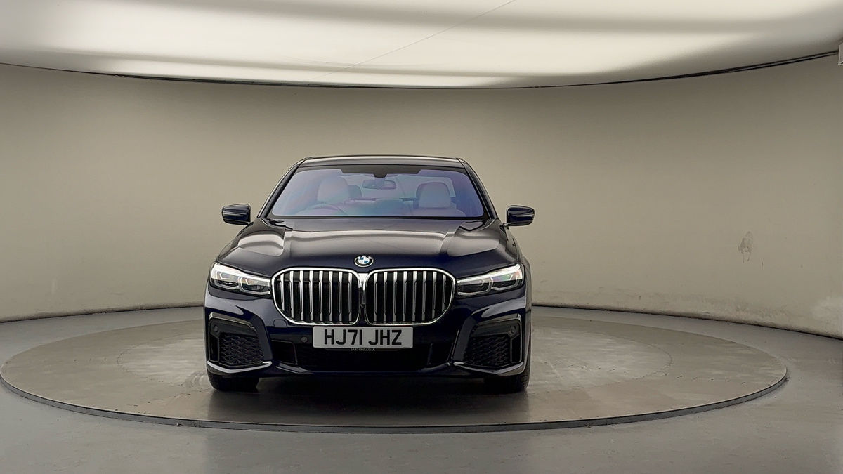 BMW 7 Series Image 3