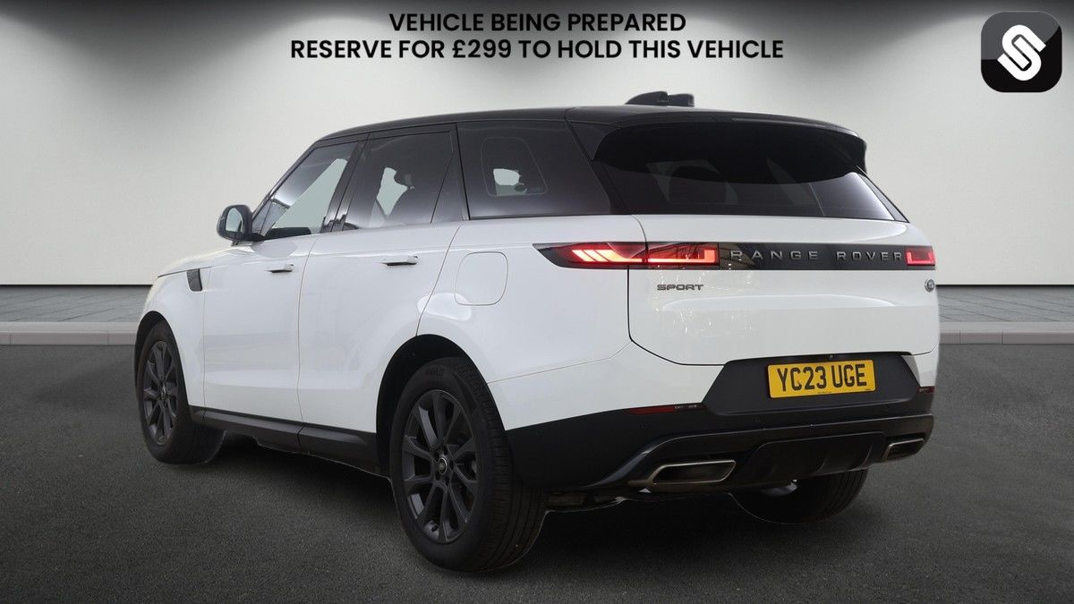 Land Rover Range Rover Sport Image 3