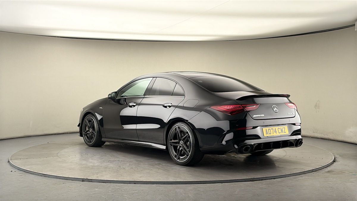 Mercedes-Benz CLA Image 2