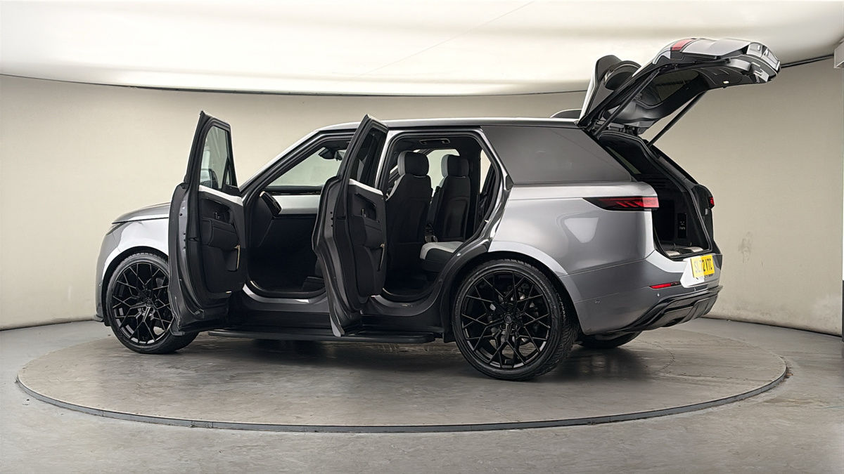 More views of Land Rover Range Rover Sport