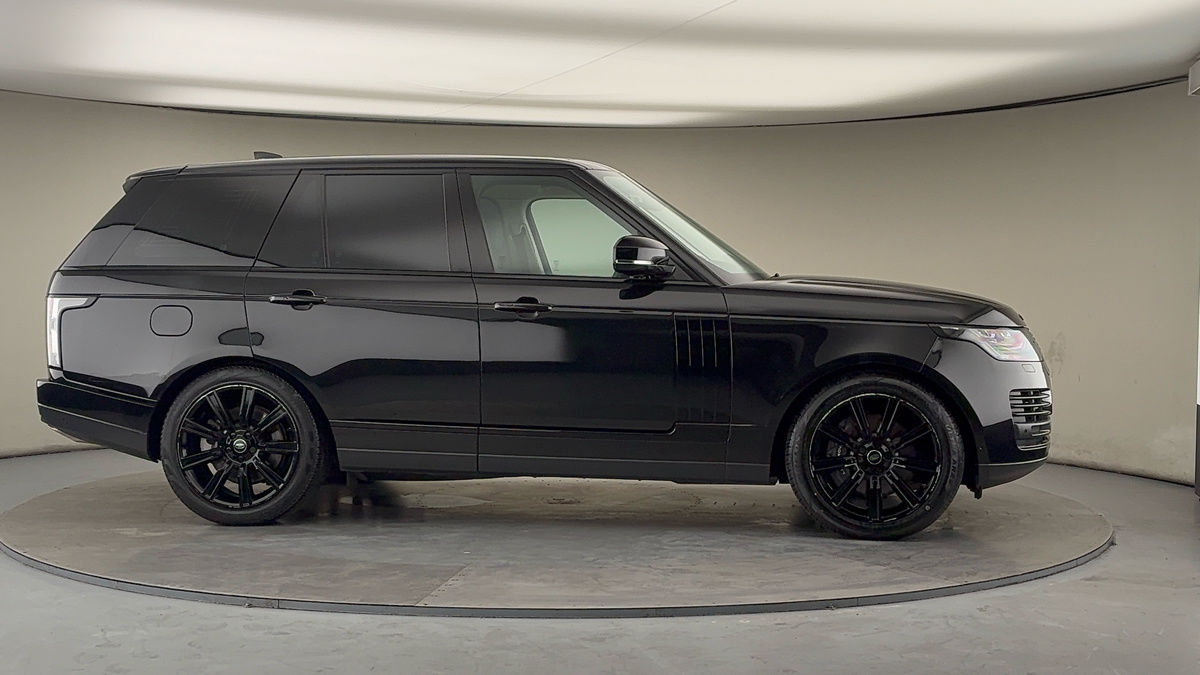 More views of Land Rover Range Rover